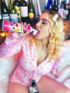 Stef_Nicks Sweet and delicious 🌸 Pic 2