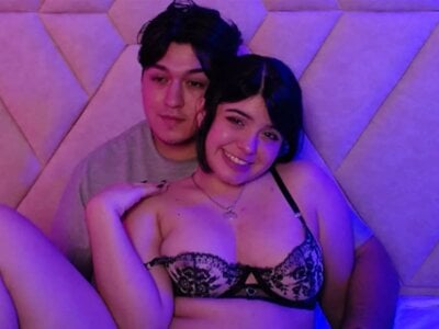 EmilyAndAndrew Public Foto