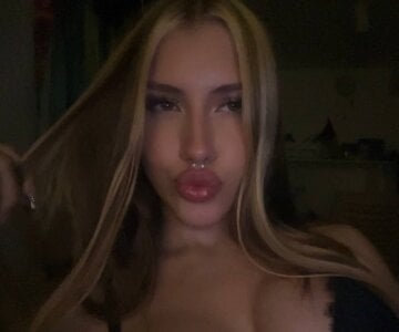 Humble_Peach Public Pic