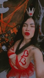 Alana_Kim the queen of your heart ❤️🖤 Pic