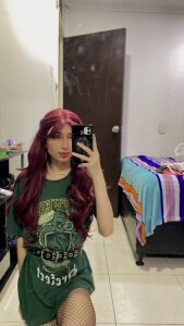 annie_sweet3 Public Pic 4