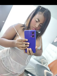 Sofia-brunette1 YOUR FAVORITE CHOCOLATE🧋 Foto 3