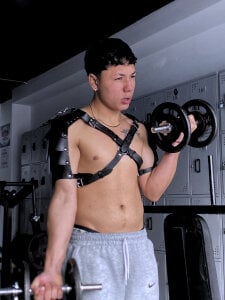 AaronFonseca_ workout whit me Pic 5