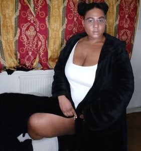 Curvy-Sashia White dress Pic 2