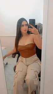 Kloe_Novoa Public Pic 6