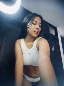 aly_nicols Sweet temptation😋😍 Pic 6