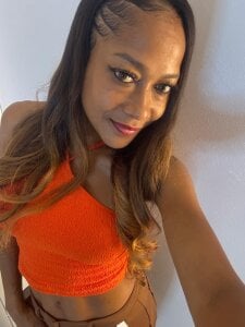 karla_dunn: Am I your desire?😈 ( 2 фото)