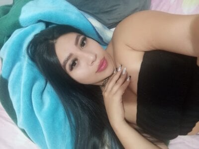 ambarcollins01 Public Pic 3