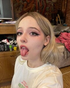 MeganHazlett my day😉 Pic 4