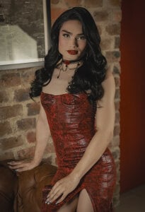 Red dress de Lilith_Evangelion3  2 Imagens