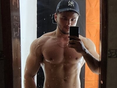 apolo_klein1 Public Pic 2