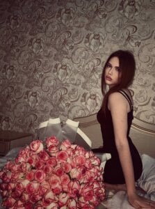 CeyaLier New day - New outfit Pic 5