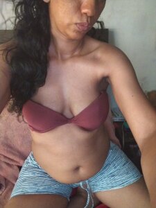 Aaliya_BigBoobs_ Love vibes Pic 2