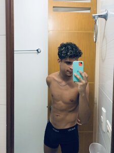 Elian 👺 de Lucky_boys__X  4 Imagens