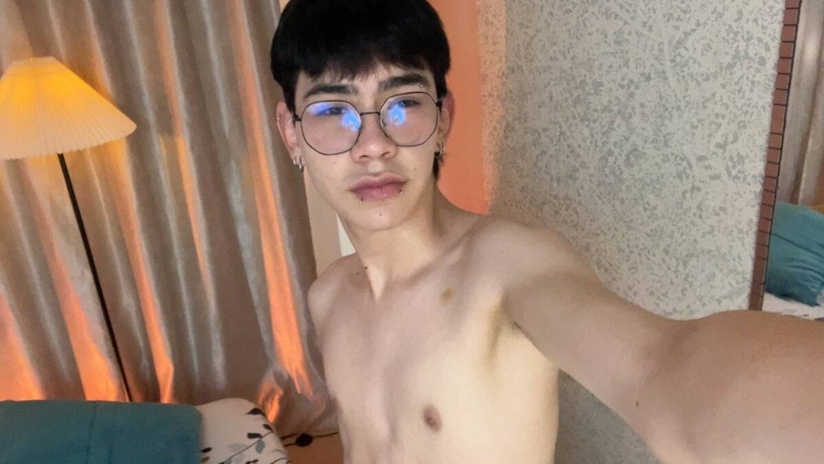 Demian_Hush Populært foto 3212