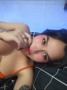 GorgeousHayami Look at me in the eyes Hình