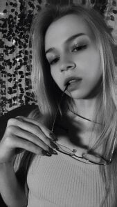 Cute_Beautiful_Princess Public Pic 2