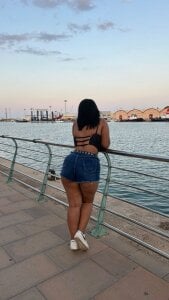 kendrakaramelo beach Pic