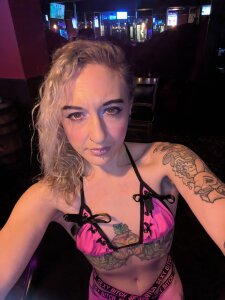 MissManic666 Public Pic 7