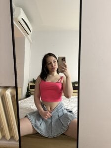 RoseBIeuCute girl in a cute skirt照片 3