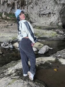 Fucksniu Vacation 🏞🏊🏽‍♀️💙 Pic 3