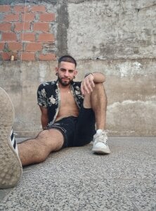 Kbra_1111 Public Pic