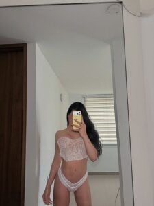 I LOOK BEAUTIFUL de Anaasoofia  Imagens