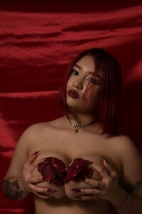 VenussDark: Red Seductive ( 5 фото)