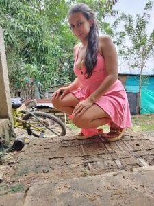 Mikela_19 Public Pic 4