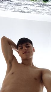 Loganjhonson19 Chill Pic 3