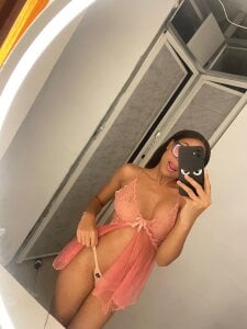 Mia_Duarte1 with my sexy lingerie... Gambar 4