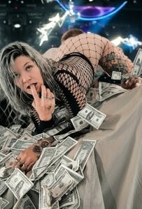 sexytattedbabe Dollars Pic