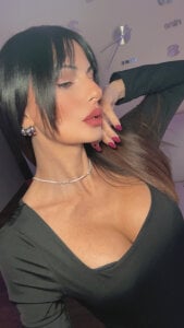 Lady_Charme New look 💇🏻‍♀️ Pic 3