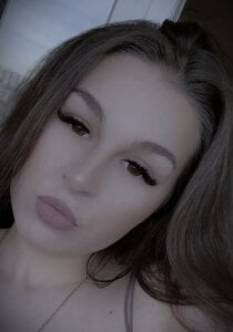 LouannaHart Public Pic