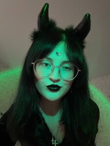 FakeLamb Kiss of the Witch Pic 6