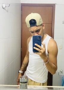 Red_Diamond_Guy: Raymond ( 5 фото)