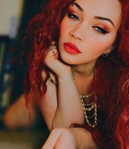 BellaZayy Public Pic 6