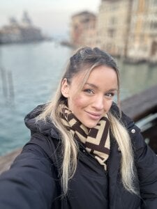 KatieCutieXoooのCute Venice Trip 🫦❤️の 6枚の写真