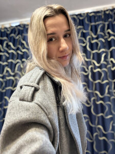 MaryBennetts sexy lowering my jacket Pic