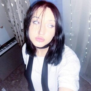 DollyWitch Public Pic