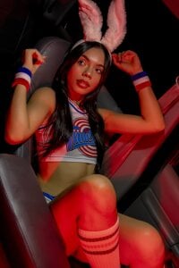 Can I have your carrot?🐰 de Krissi_latore  5 photos