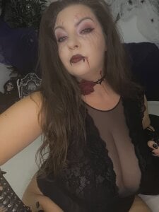 KlaraHope Halloween 2025 Pic 2