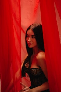 CherryyLulu in red light Pic 7