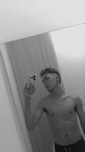 VERY_HOT_GUYS Antho🫶🏻 Pic