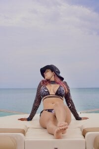 DesMuller My happy place 🌊 Pic 2