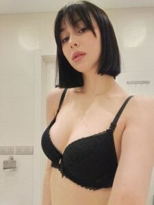 JuleeSamec Public Pic 4