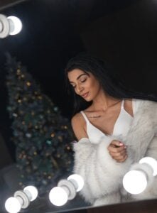 ReneeVoss Baby, it's cold outside Pic 3