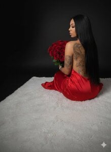 Kimberly_Collins21 Public Pic 4