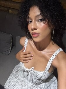 Lila-Rose Wanna join my dinner?🥂💋 Foto 2