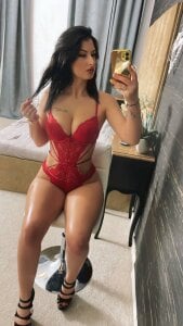 RaquelLust Public Pic 2